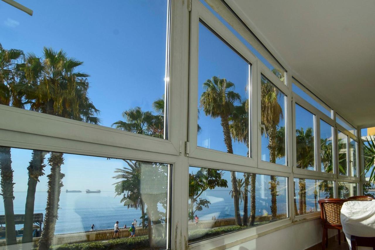 P&P Apartamentos Paseo Maritimo Pablo Ruiz Picasso Malaga Exterior photo