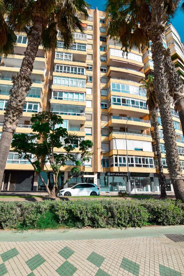 P&P Apartamentos Paseo Maritimo Pablo Ruiz Picasso Malaga Exterior photo