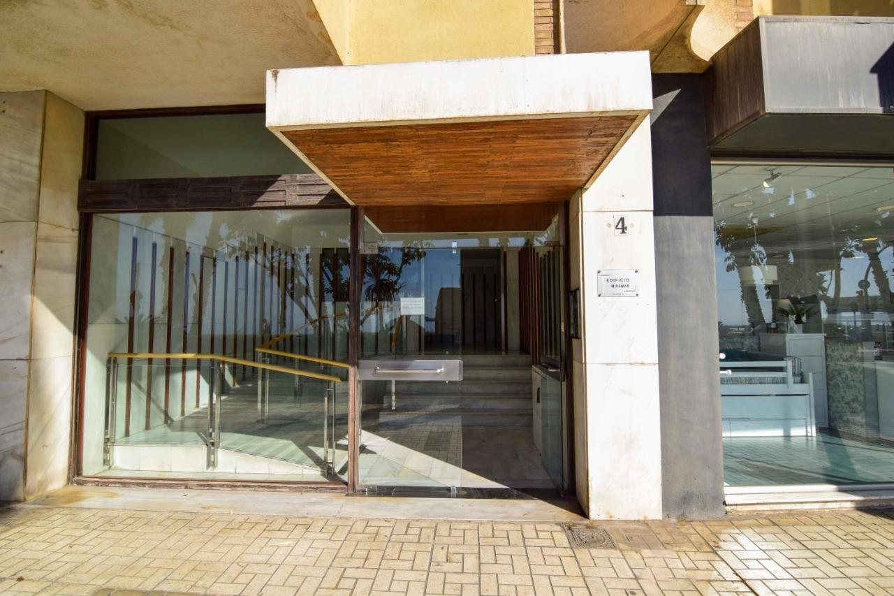 P&P Apartamentos Paseo Maritimo Pablo Ruiz Picasso Malaga Exterior photo