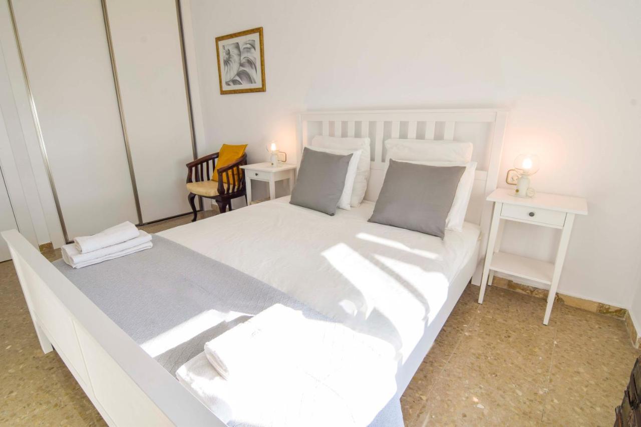 P&P Apartamentos Paseo Maritimo Pablo Ruiz Picasso Malaga Exterior photo