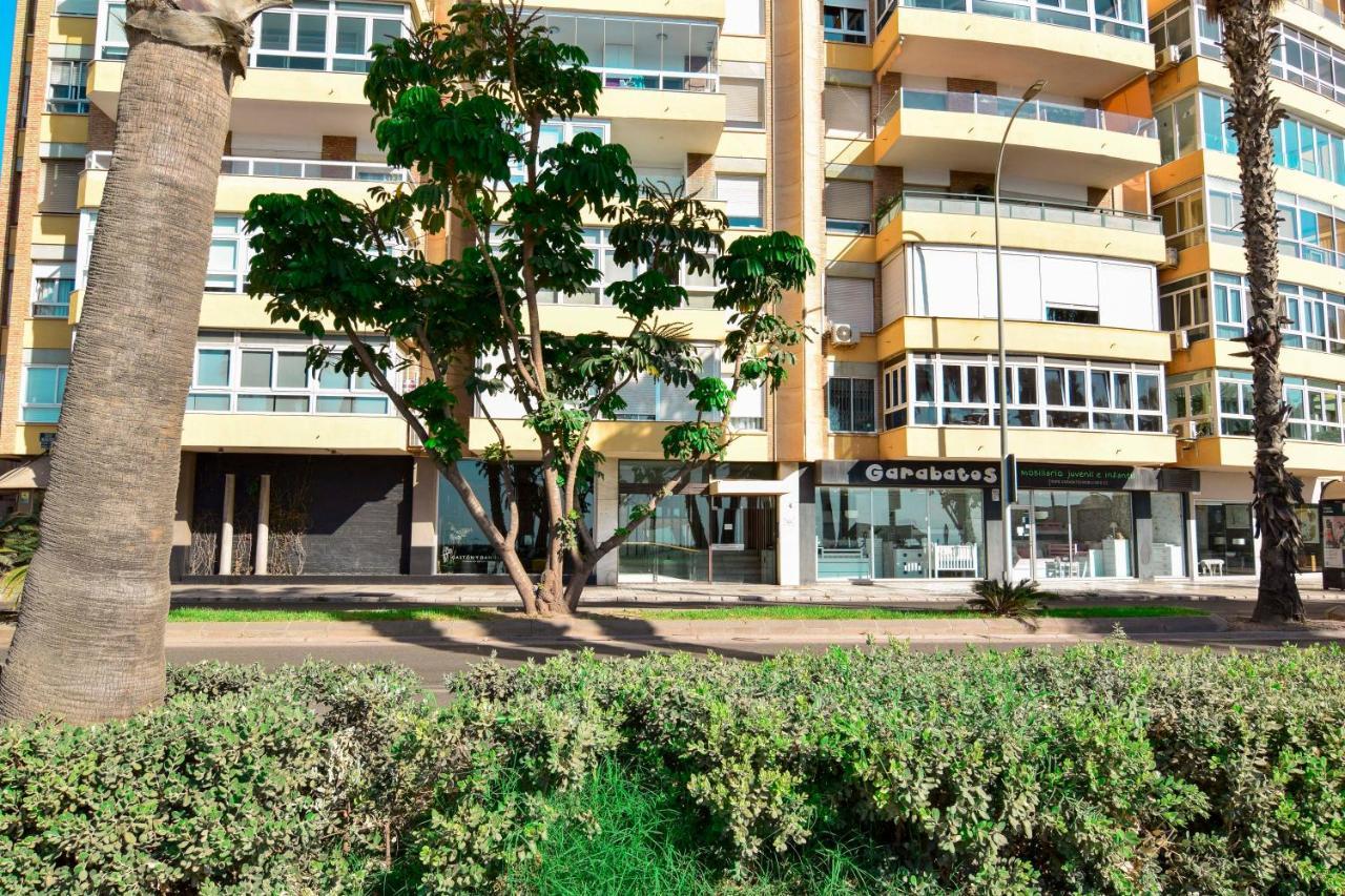 P&P Apartamentos Paseo Maritimo Pablo Ruiz Picasso Malaga Exterior photo