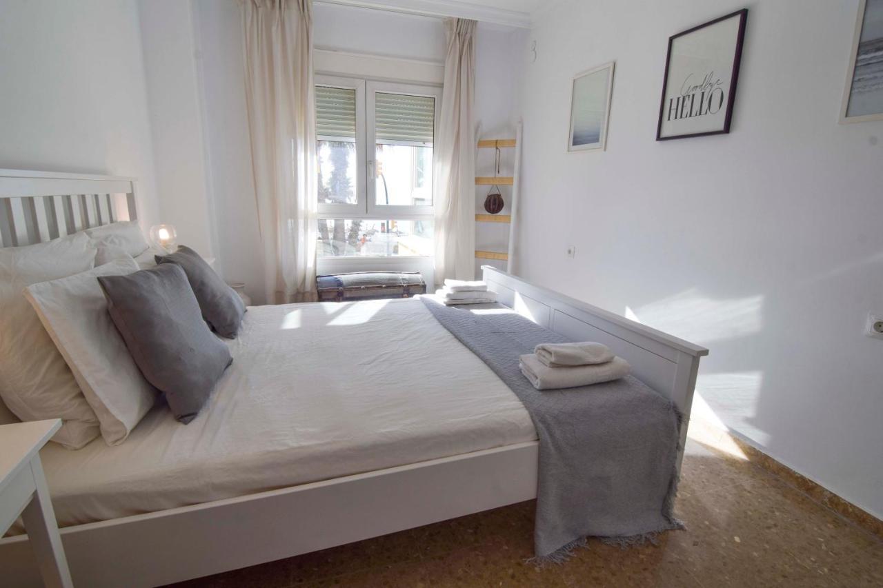 P&P Apartamentos Paseo Maritimo Pablo Ruiz Picasso Malaga Exterior photo